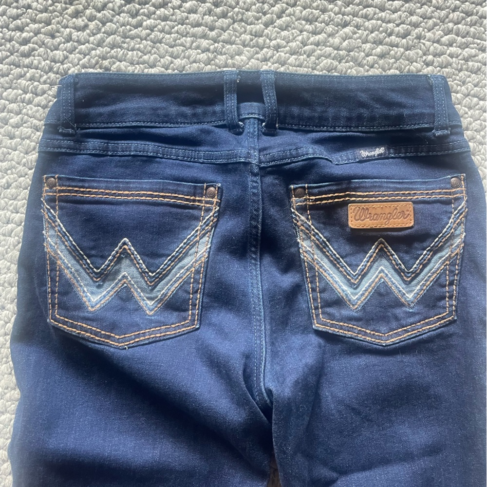 Wrangler Mid Rise Boot cut - Picture 7 of 8
